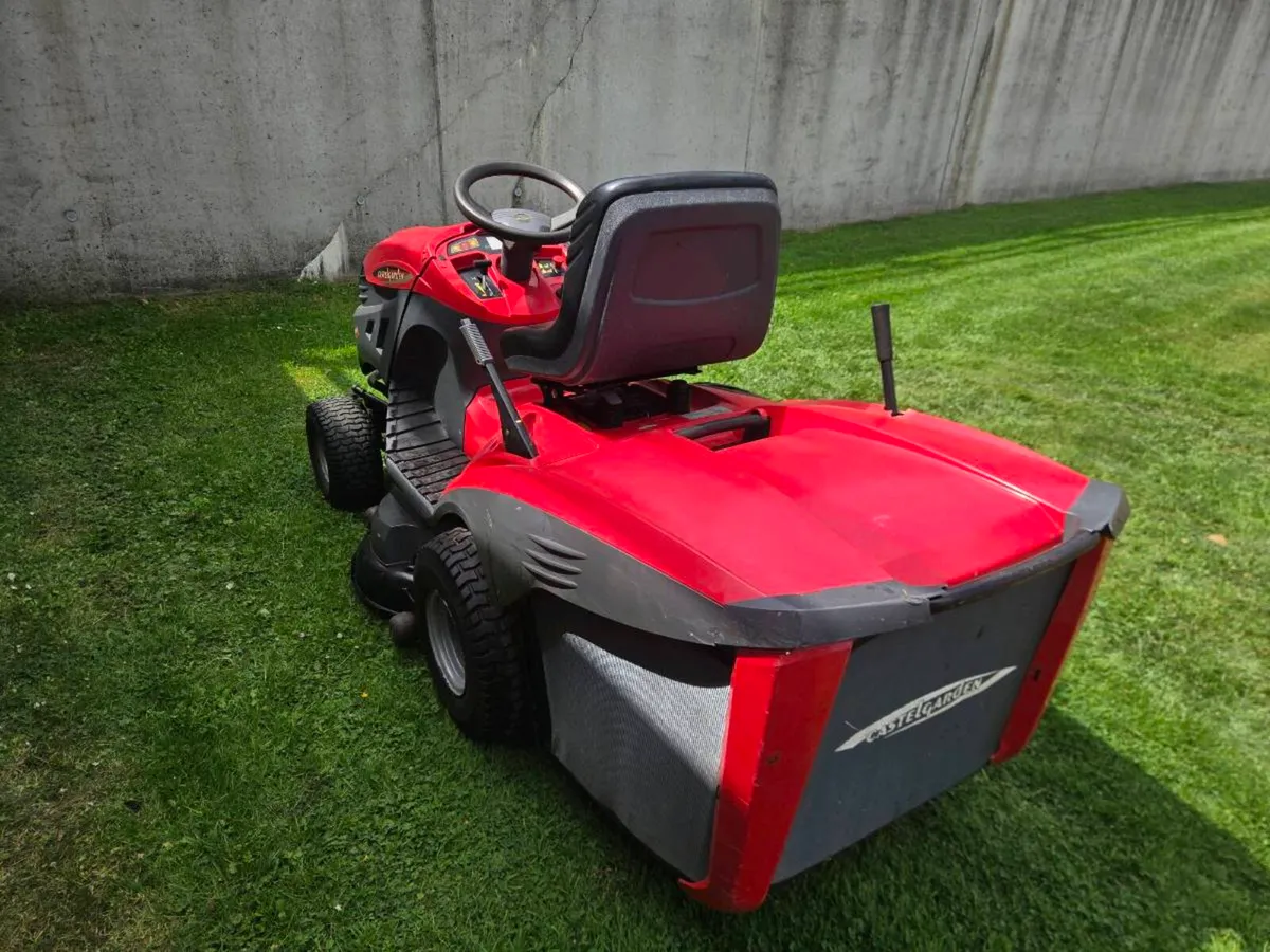 Castle Gardens hydro lawnmower for sale - Image 3