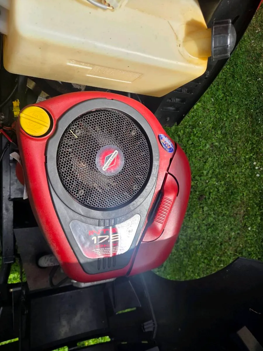 Castle Gardens hydro lawnmower for sale - Image 4