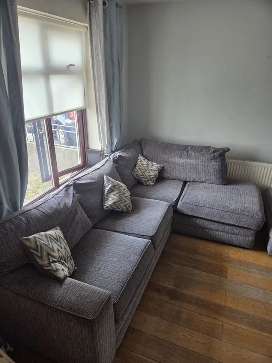 Sofa - Image 3