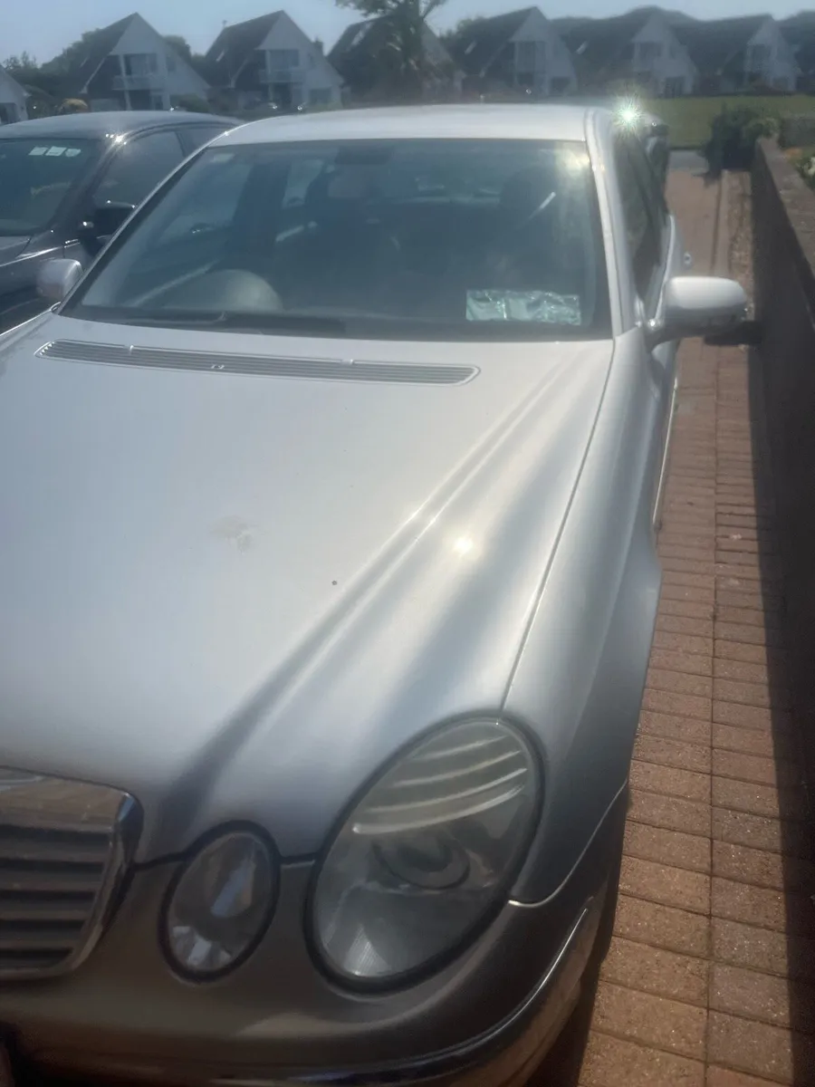 Mercedes E 280 - Image 3