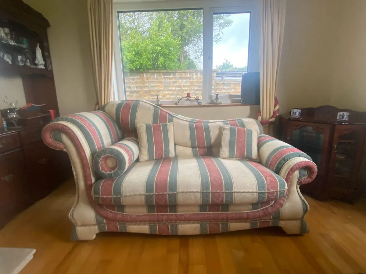 5 piece suite of furniture - Image 2