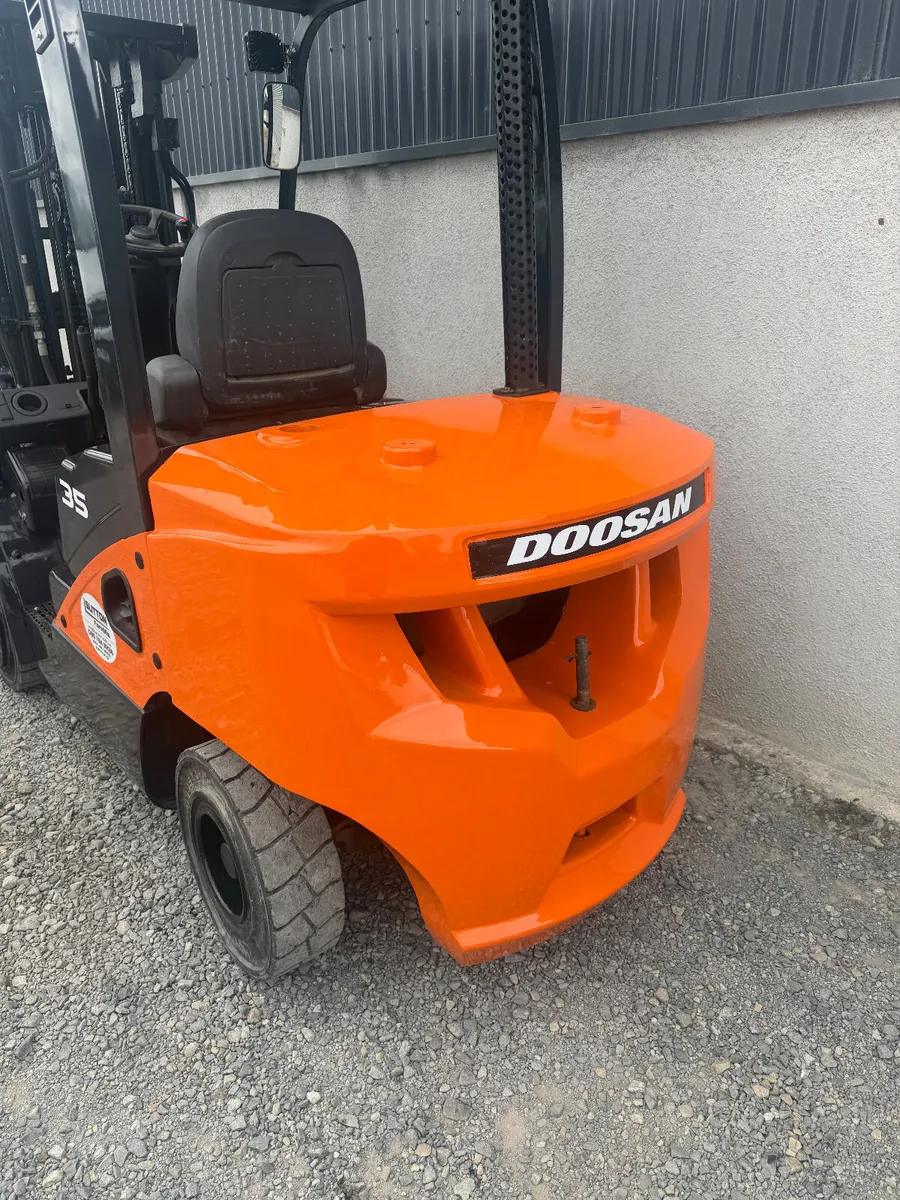 DOOSAN 3.5 Ton Container Spec - Image 3