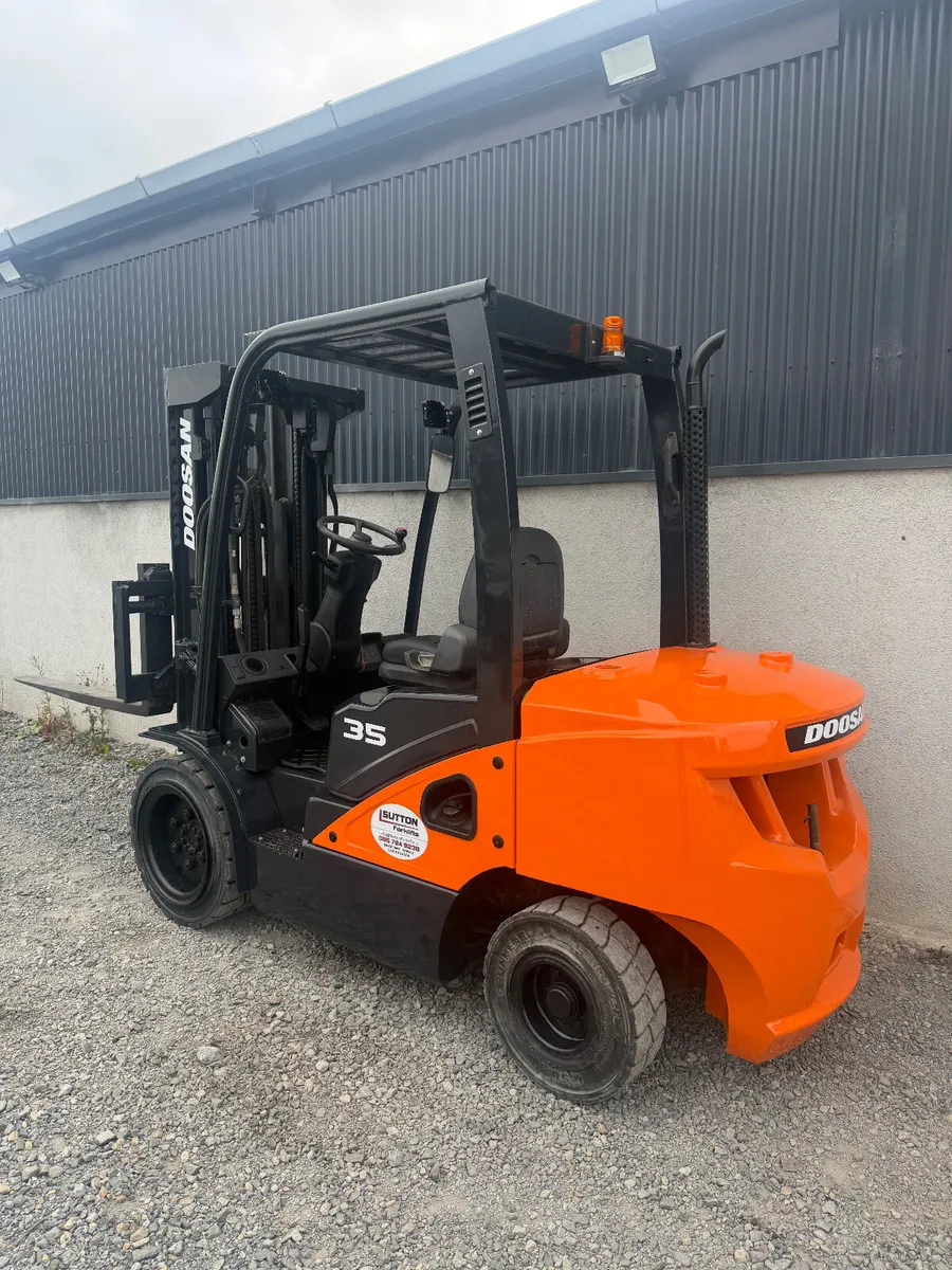 DOOSAN 3.5 Ton Container Spec - Image 2