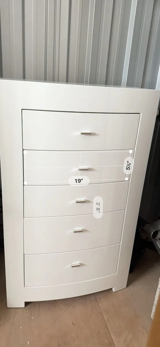 Italian Designer Bedroom Set – Excellent Condition - Image 4