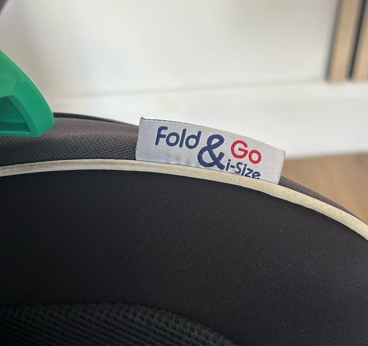 Chicco car seat - Image 2