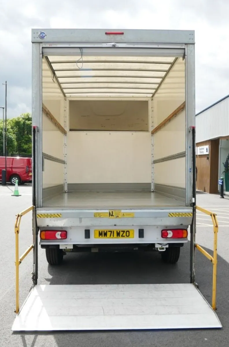 VB - 2021 Peugeot Boxer Luton Box Van - Image 4