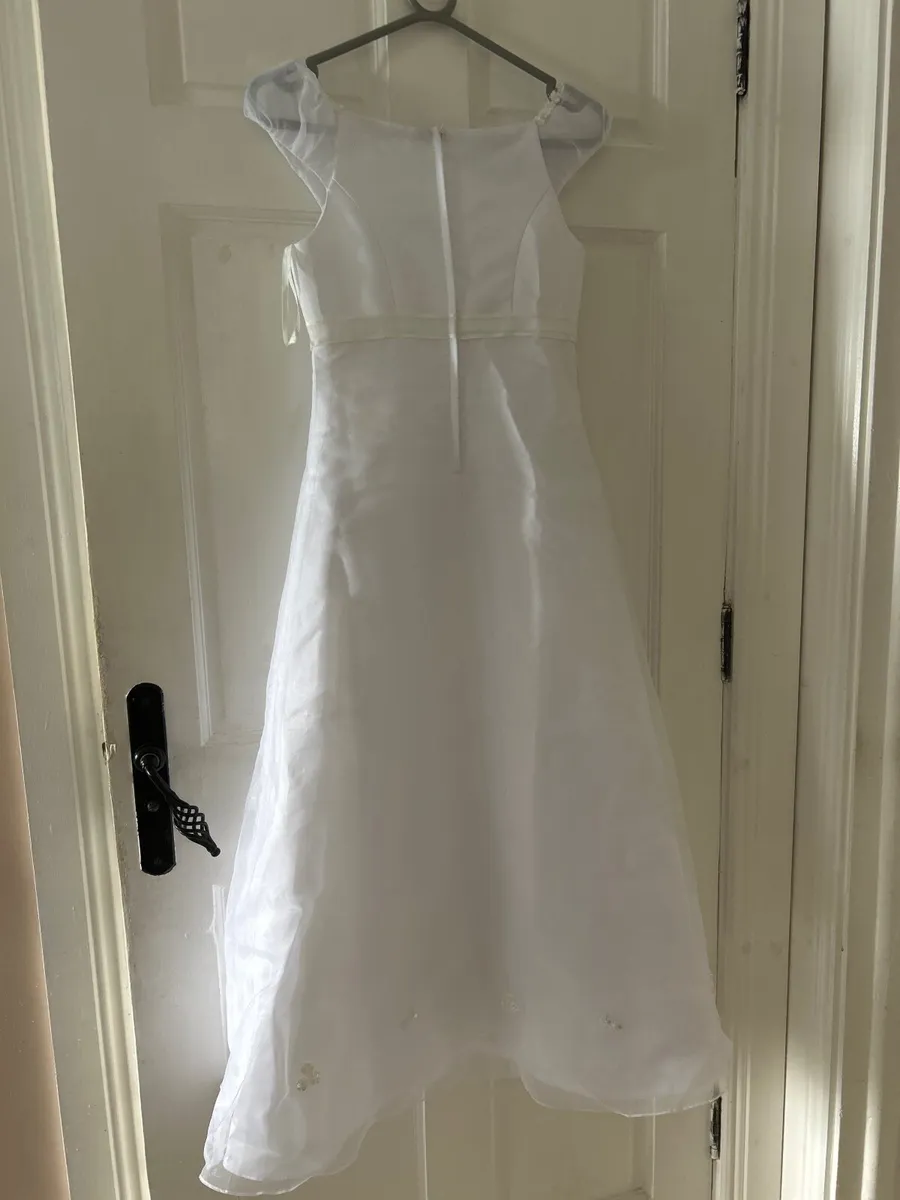 White dress age 9/10 - Image 2