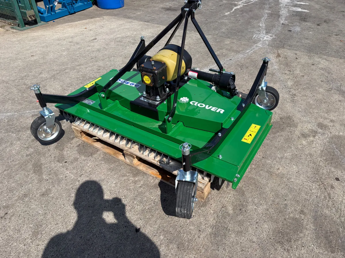 New clover Finishing Mower - Image 3