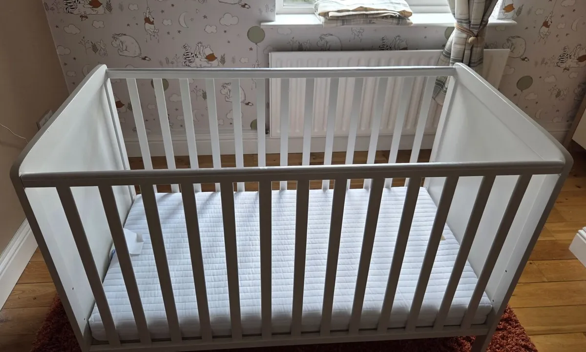 Cot & Mattress - Image 3