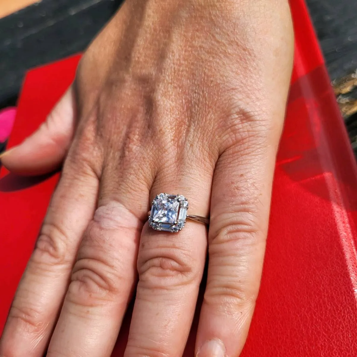 9ct cubic zirconia - Image 3