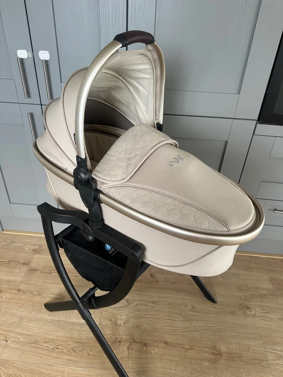 Egg Travel System & Accessories - Image 2