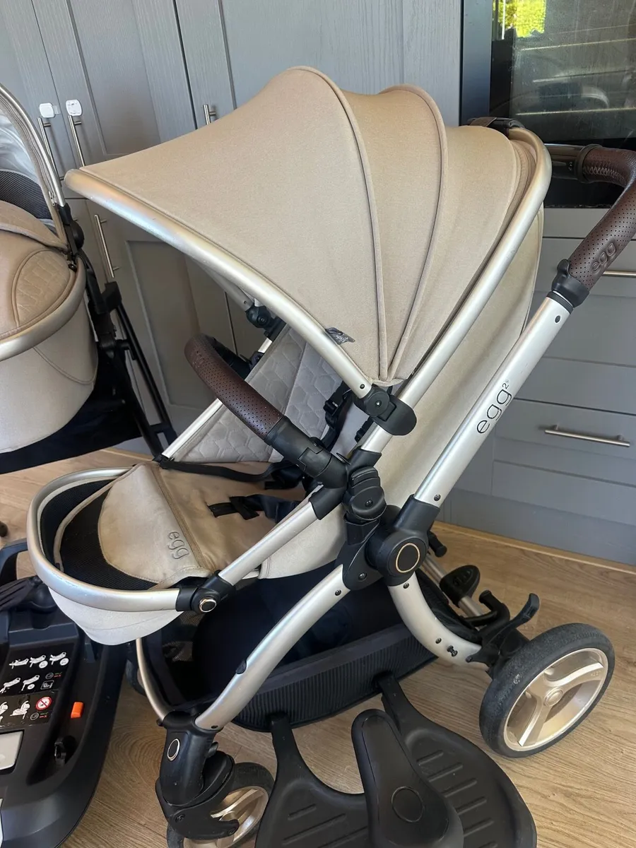 Egg Travel System & Accessories - Image 3