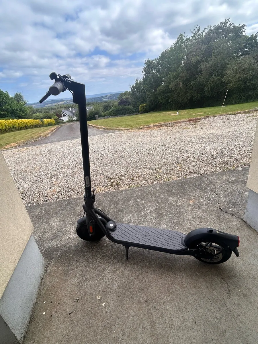 SCOOTER Ninebot F25E - Image 1