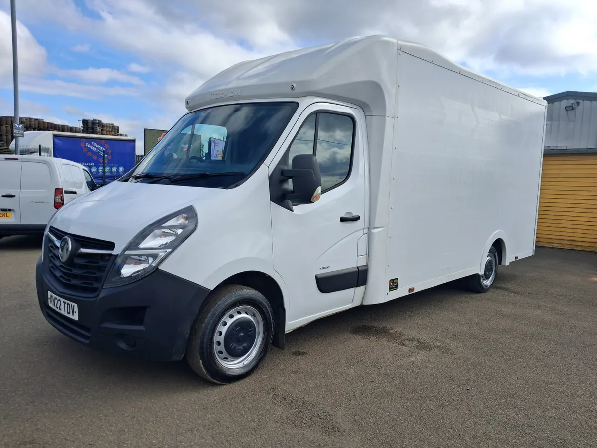 VB - 2022 Vauxhall Movano Luton Low Loader Van - Image 3