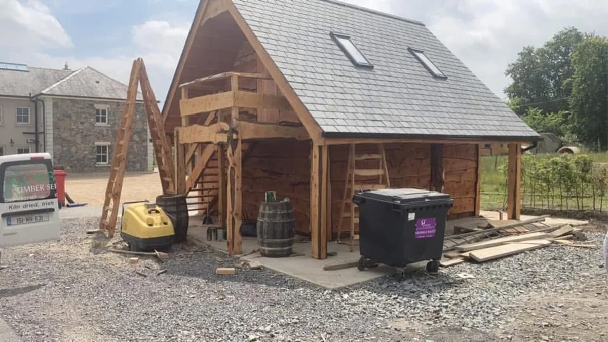 Log cabins/ car port - Image 2