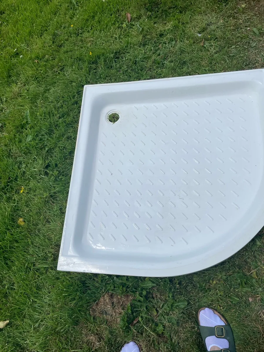 Quadrant Shower Tray - Image 2