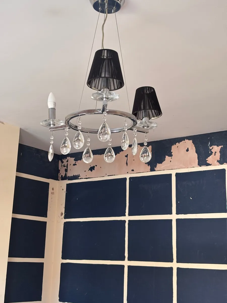 Light fixture - Image 1