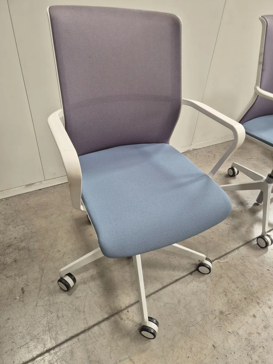 Office chairs - Image 3