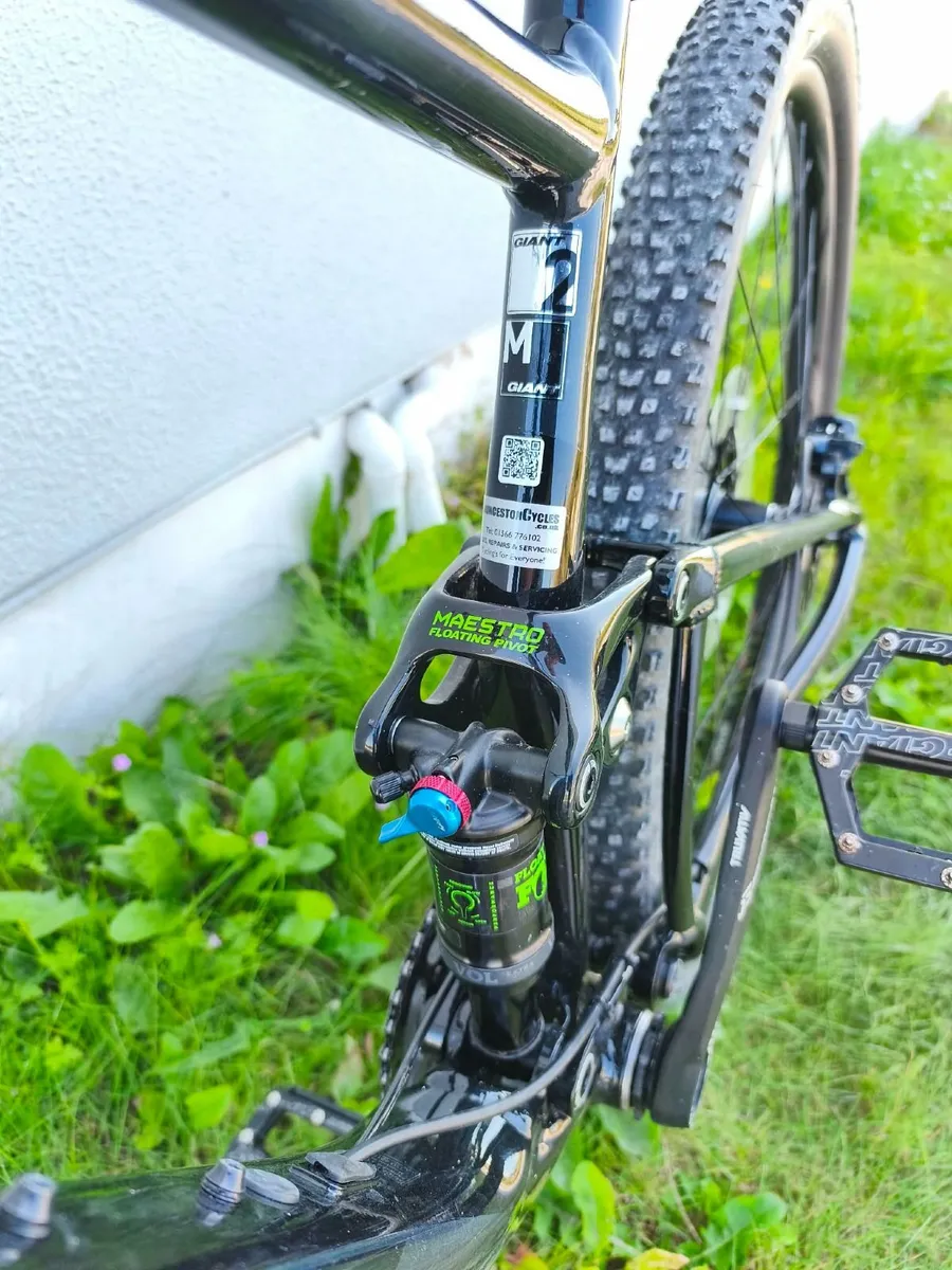 Giant full suspension bike - Image 4