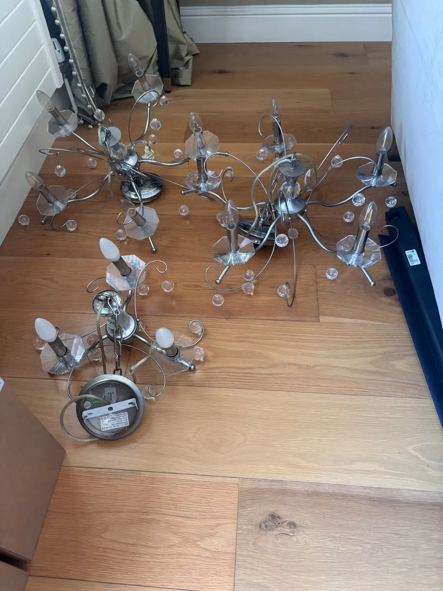 Light fixtures x3 - Image 4