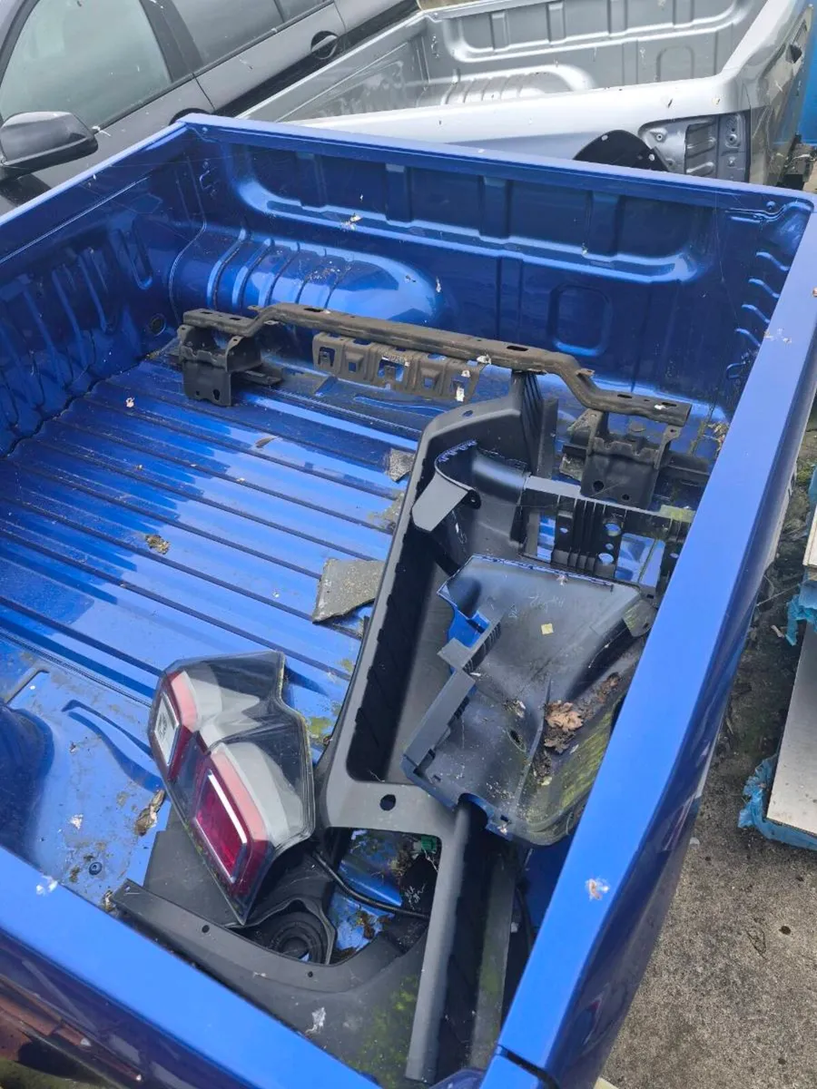 Isuzu dmax vcross rear tubs 2024 - Image 2
