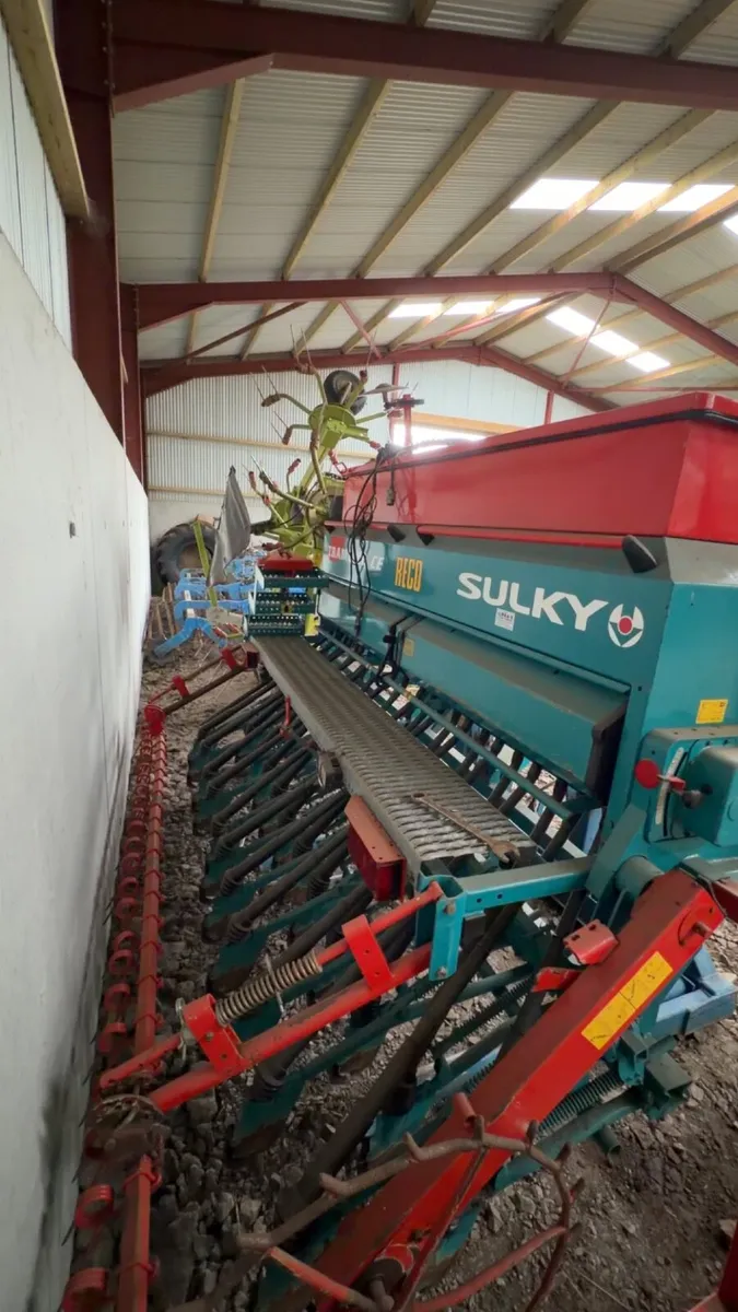 Seed drill - Image 3
