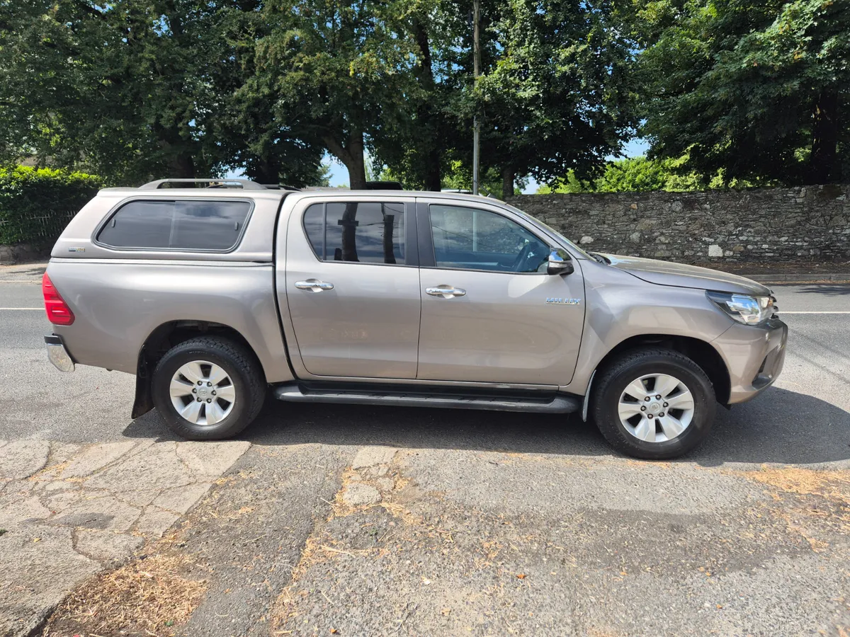 Toyota Hilux 2018 - Image 4