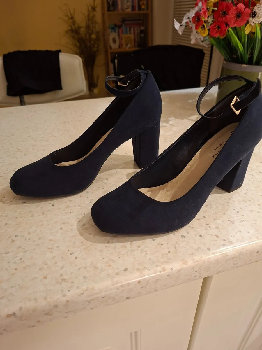 Womens shoes - Image 4