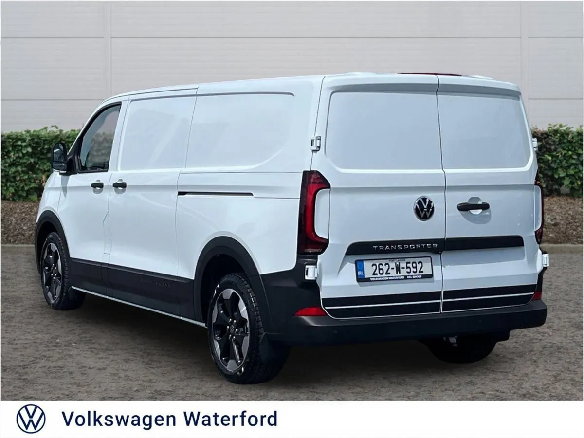 Volkswagen Transporter PanAmericana LWB 150HP Auto - Image 3