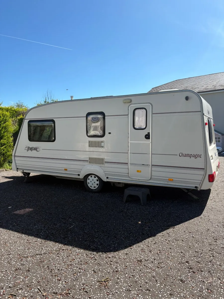 Caravan 4/5 berth - Image 1