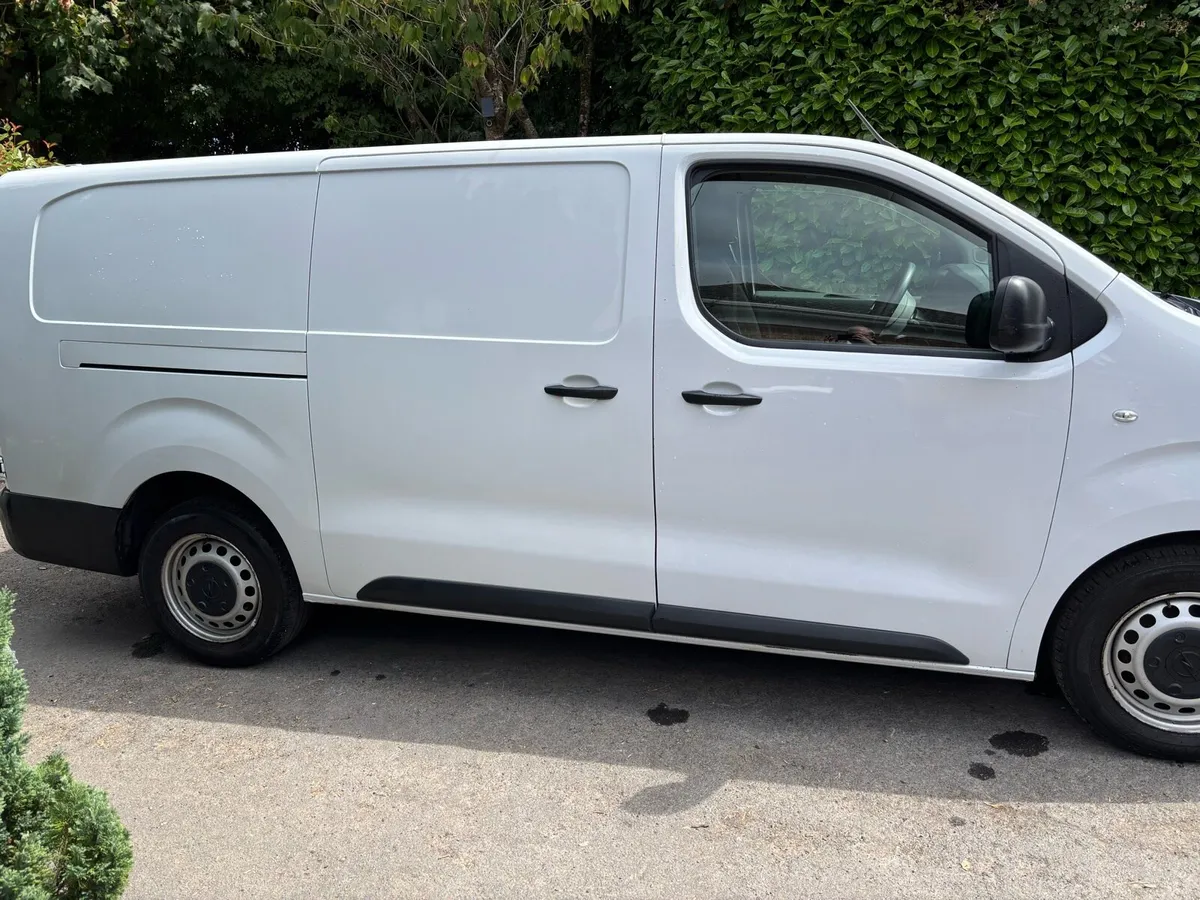 Opel Vivaro lwb 2022 - Image 3