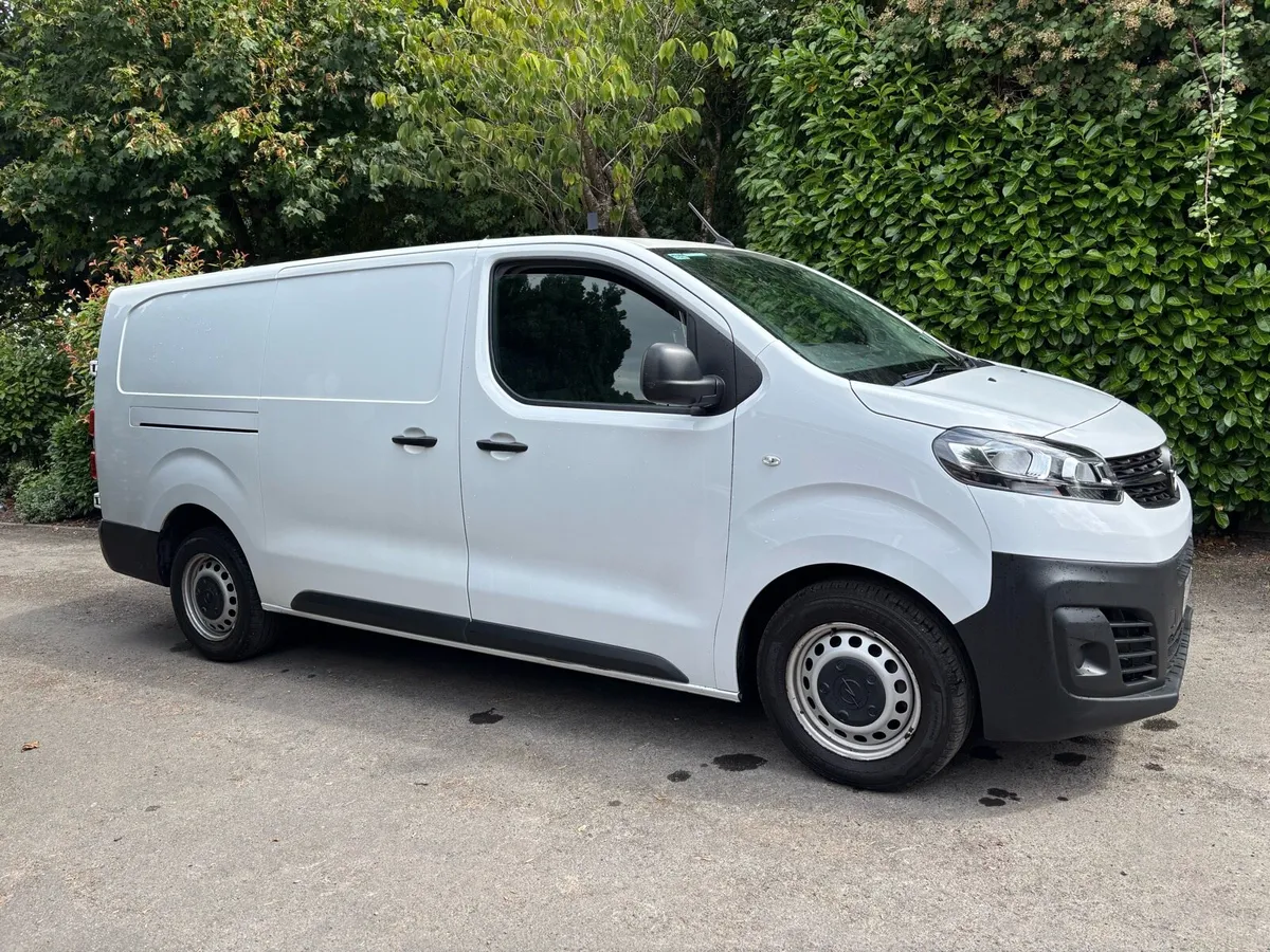 Opel Vivaro lwb 2022 - Image 4