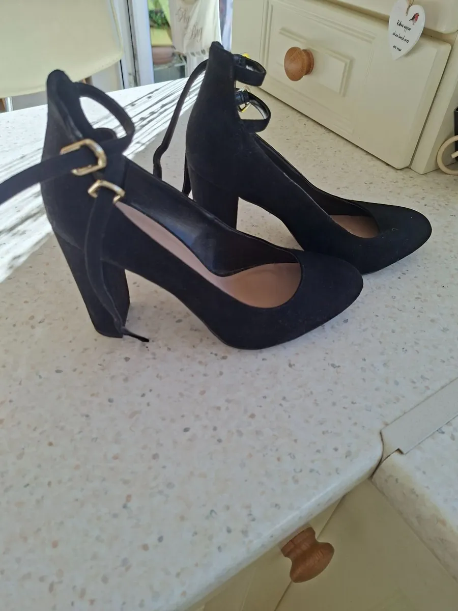Shoes - Image 1