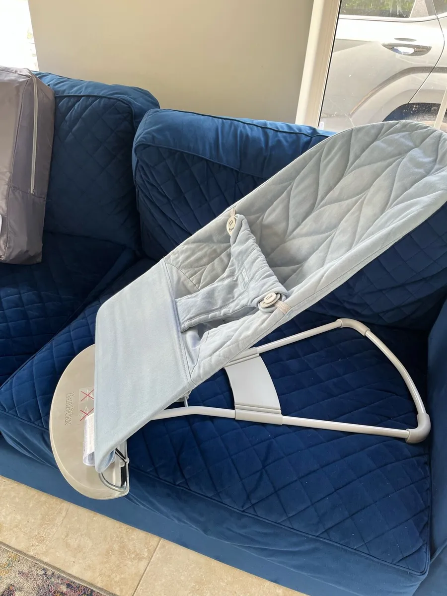 Baby Bjorn Bouncer Bliss - Petal Blue - Image 2