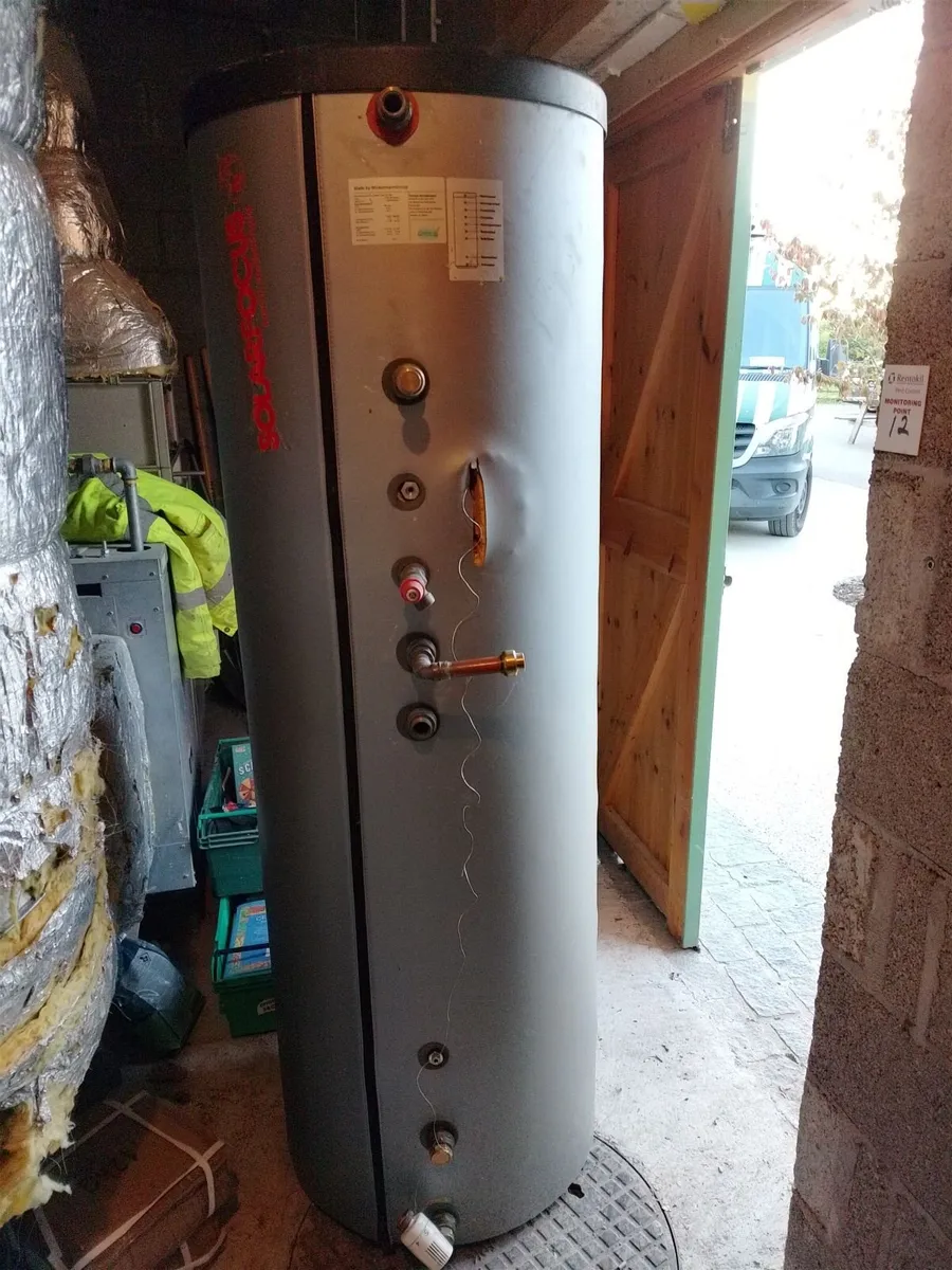 Hot water cylinder - Image 3
