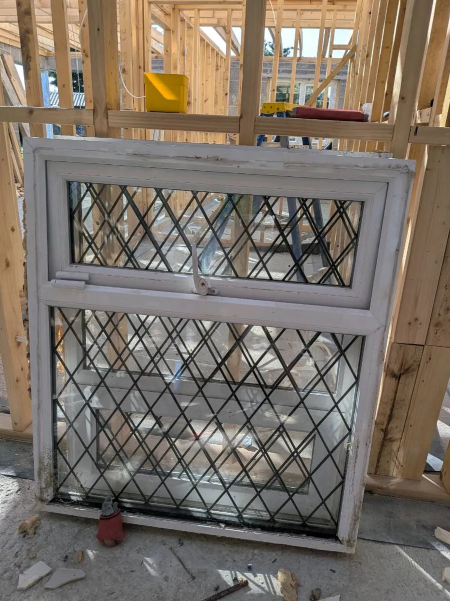 3 double glazed windows - Image 1
