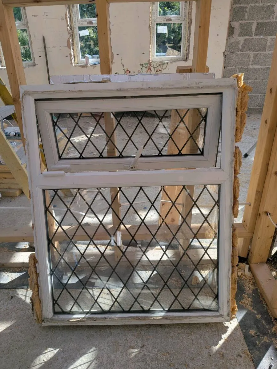 3 double glazed windows - Image 2