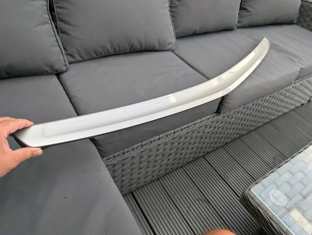 Mercedes Benz E Class W212 Amg Style Boot Spoiler - Image 3