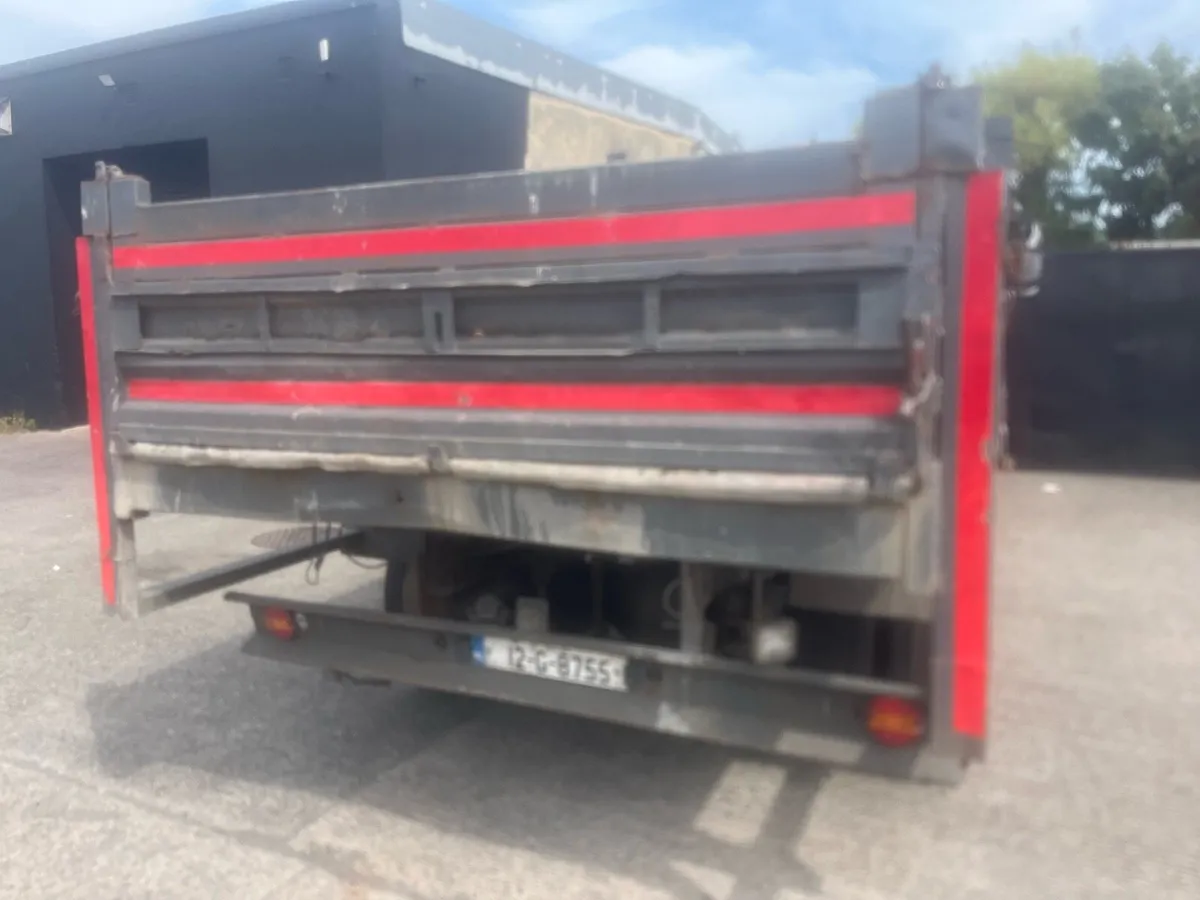 14 ton iveco tipper - Image 1