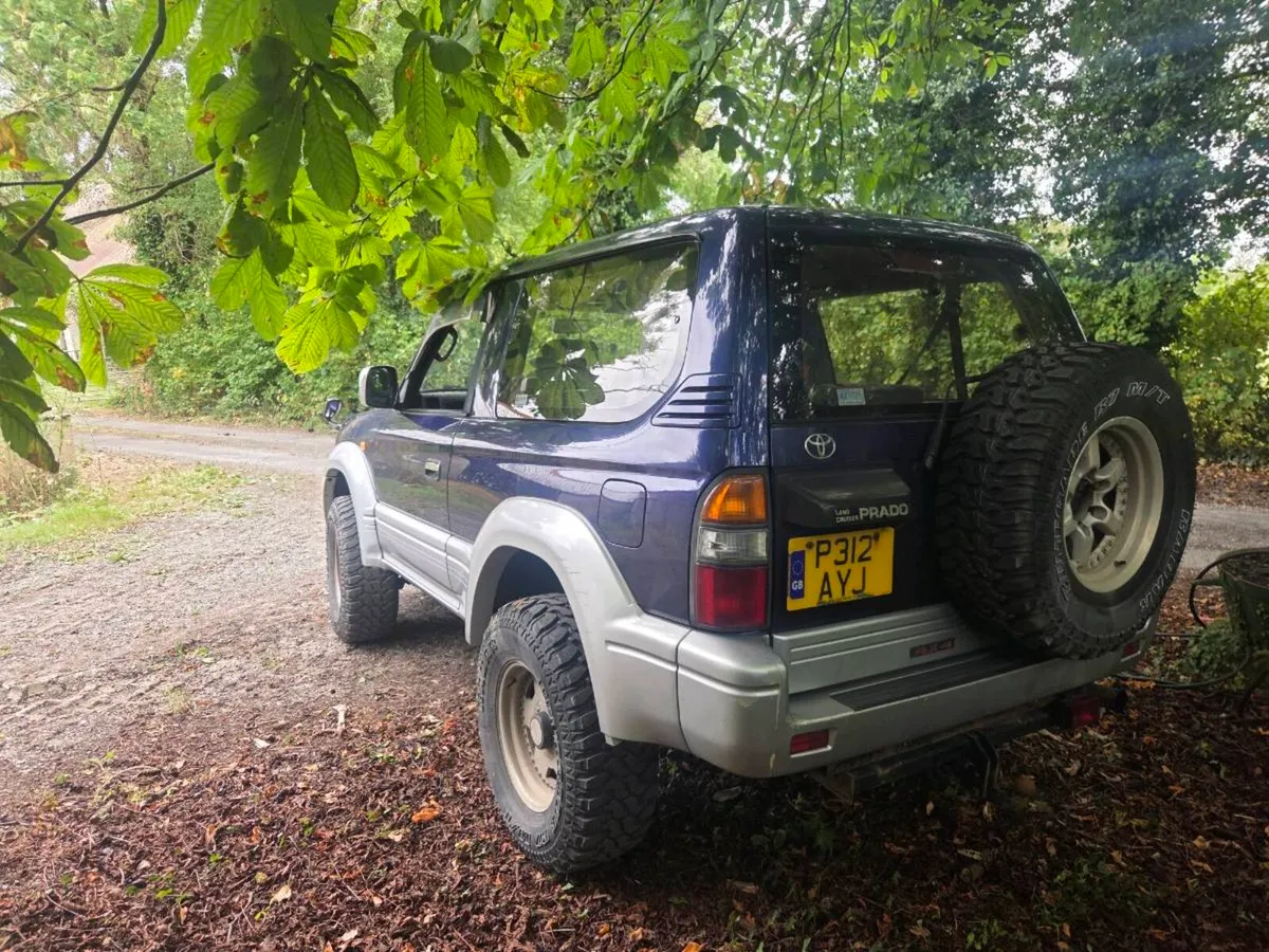 1996 toyota prado swb - Image 3