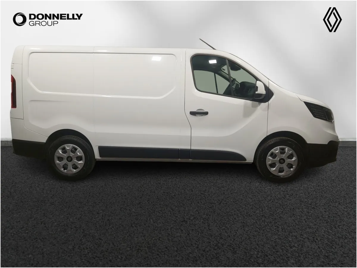 Renault Trafic Swb Diesel Advance - Image 3