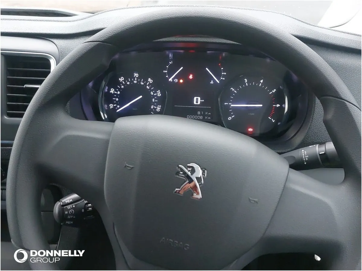 Peugeot Expert Standard Diesel Professional Premiu - Image 4