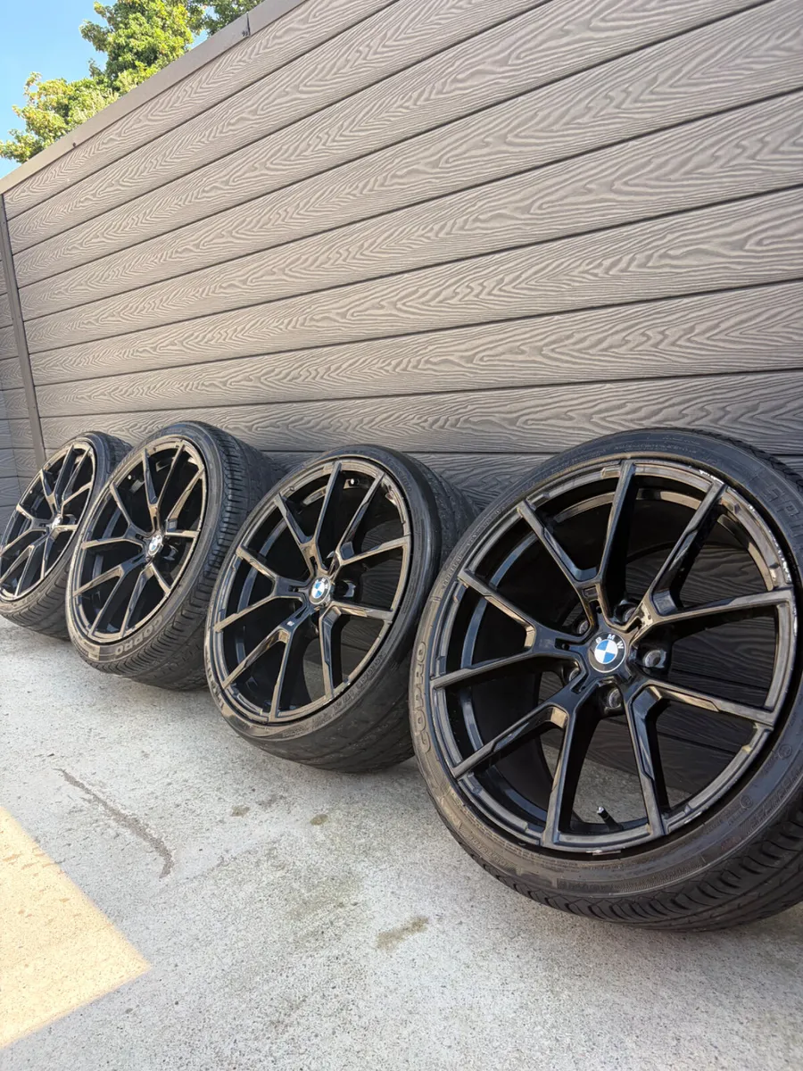 19” BMW F30 3,4 SERIES ALLOY WHEELS & TYRES - Image 1