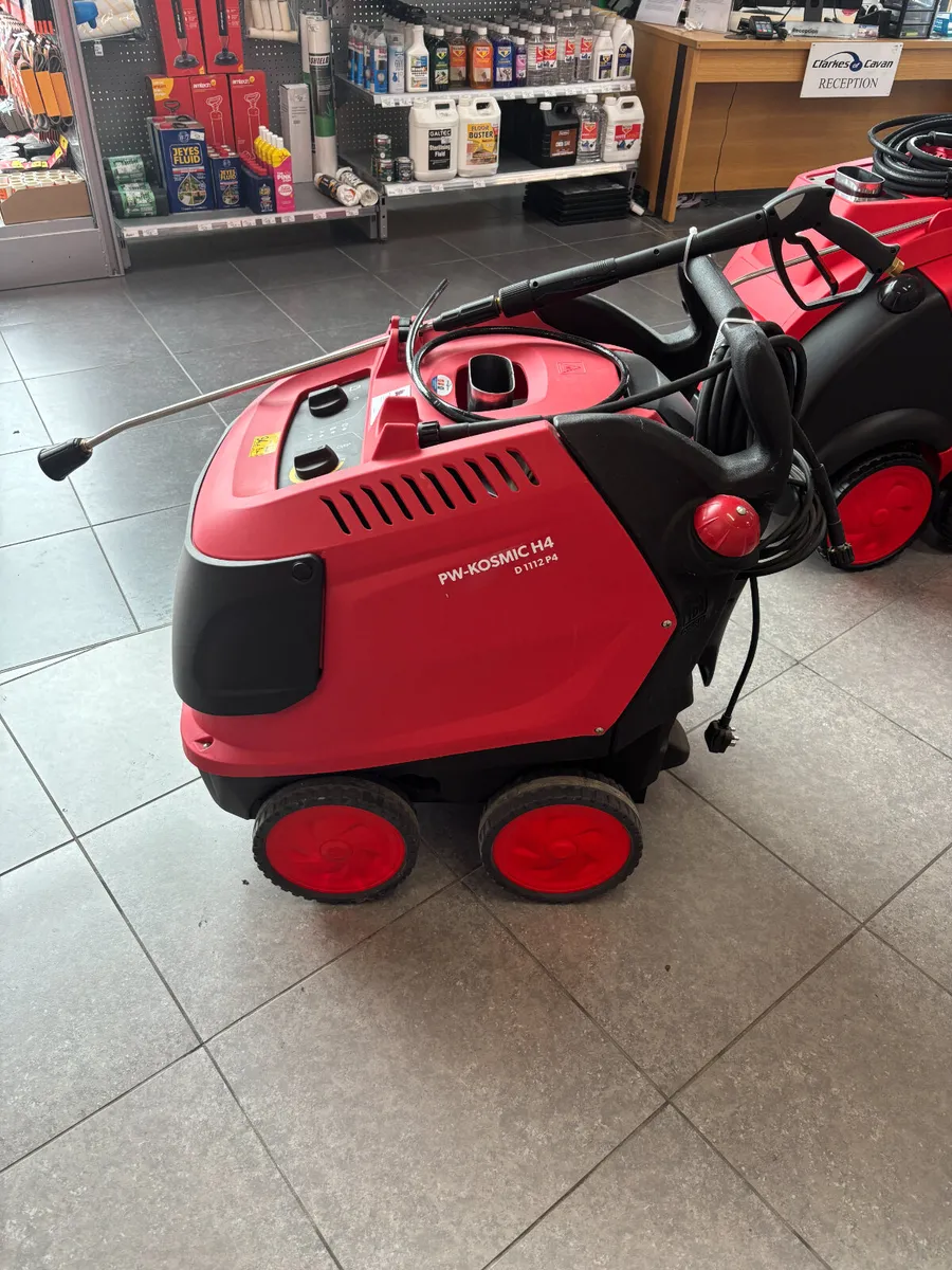 Portotecnica Hot Wash KosmicH4 Hot Pressure Washer - Image 3