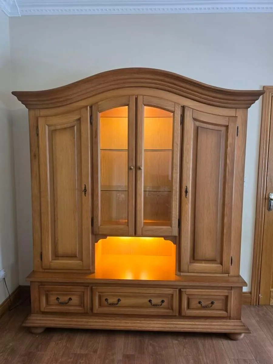 solid oak Cabinet / book / display case - Image 1