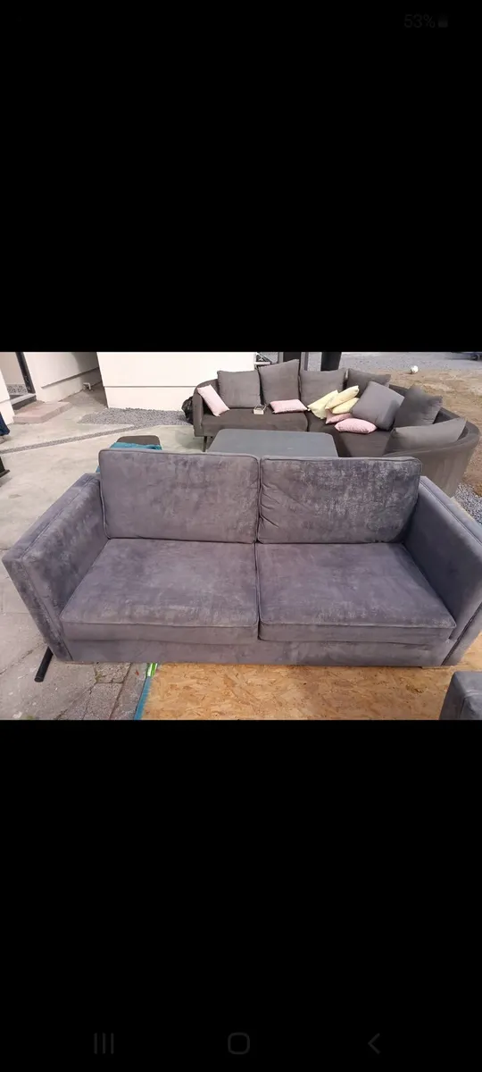 Couches - Image 3