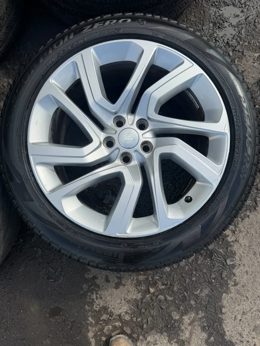 21inch Range Rover sport alloy wheels - Image 3