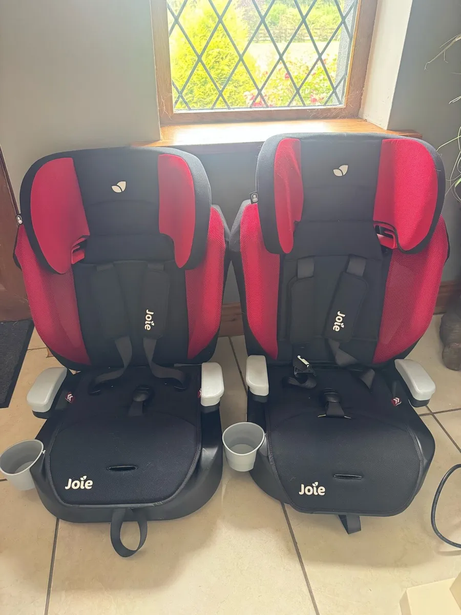 Car seats - Image 1