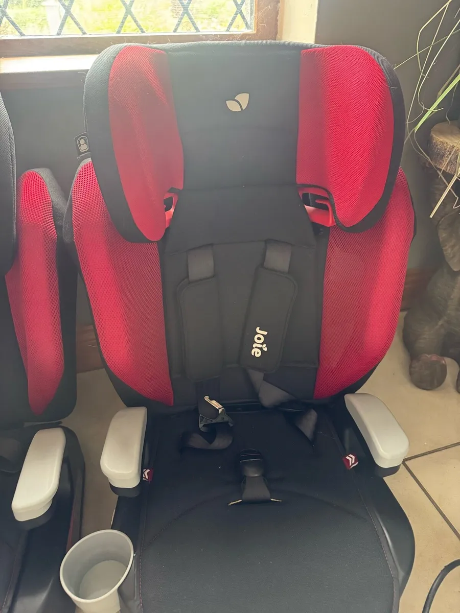 Car seats - Image 2