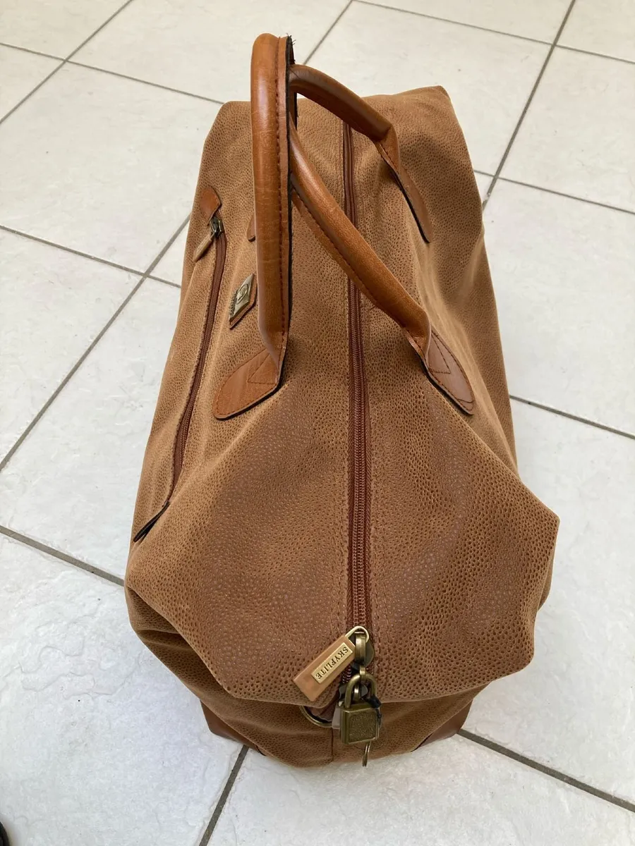 Skyflite London Faux Leather Weekend Travel Bag - Image 3